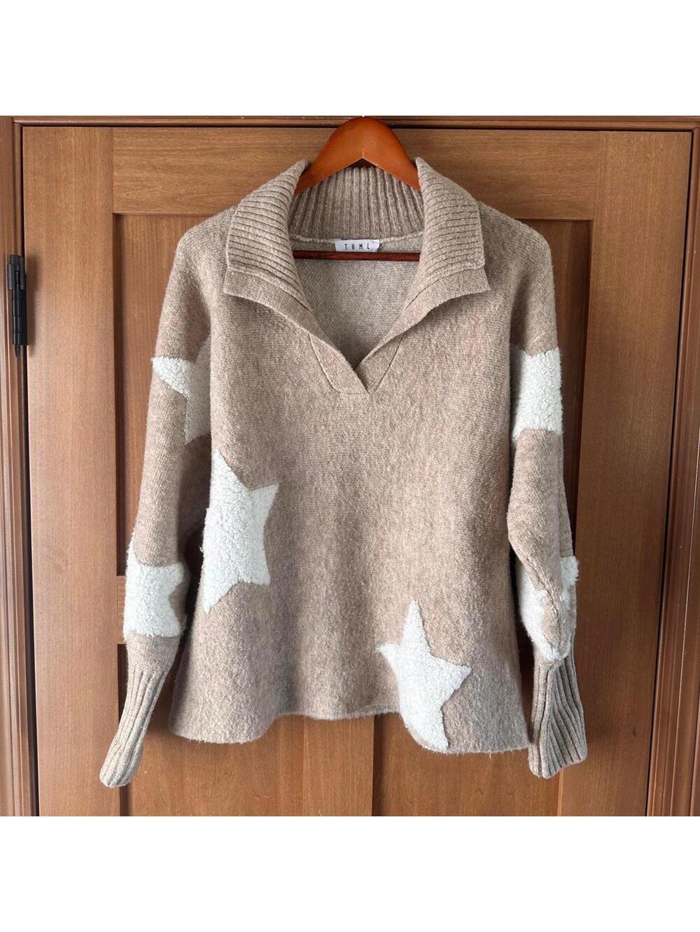 THML Tan Star Design V-Neck Collared Soft Knit Sweater Women’s size Large